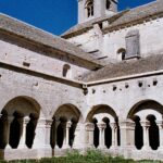 Abbaye-abbey-senanque-cloitre-cloister